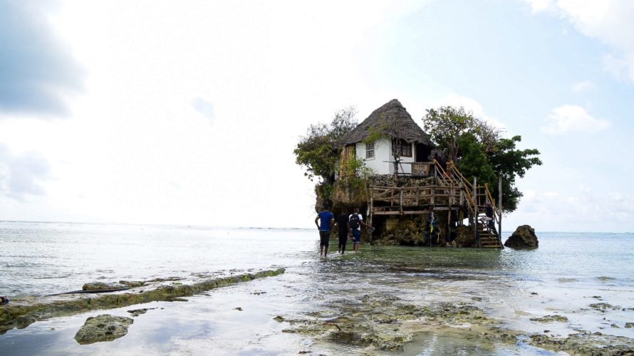【DAY201・タンザニア】ザンジバル島の海に浮かぶレストラン「ザ・ロック」へ